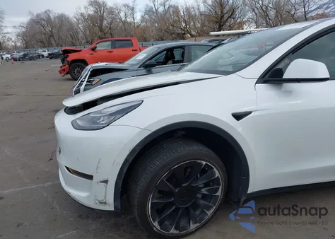 2021 Tesla Model Y Long Range Dual Motor All-Wheel Drive из США, поврежденный, VIN 5YJYGAEE4MF245254
